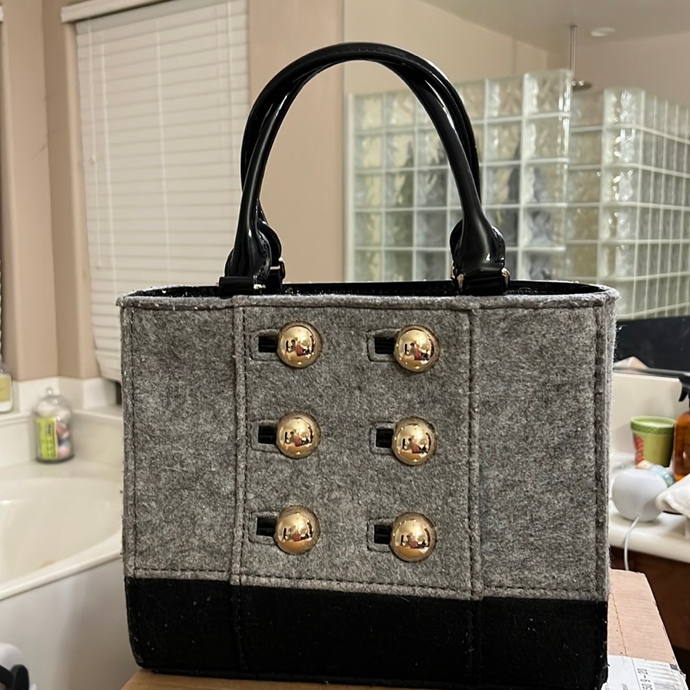 KATE SPADE BEANTOWN QUINN TOTE BAG ready for a new home!